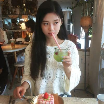 报告王爷,王妃是只猫