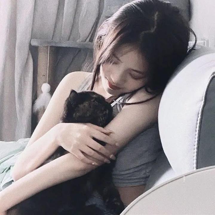 四个阿妈一个佬